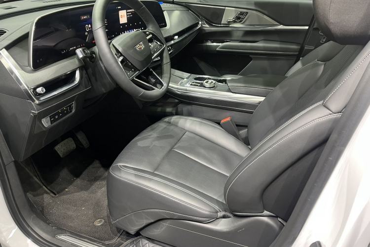 Used Cadillac XT5 2025 2.0T Luxury Version Interior 1