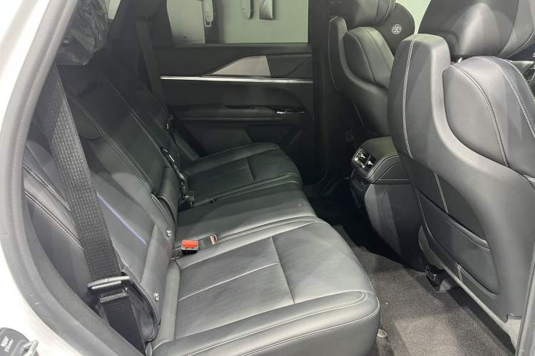 Used Cadillac XT5 2025 2.0T Luxury Version Interior 2