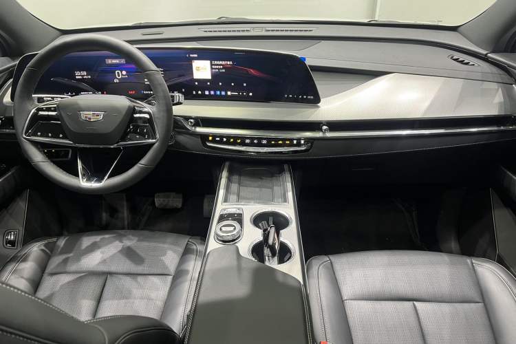 Used Cadillac XT5 2025 2.0T Luxury Version Interior 3