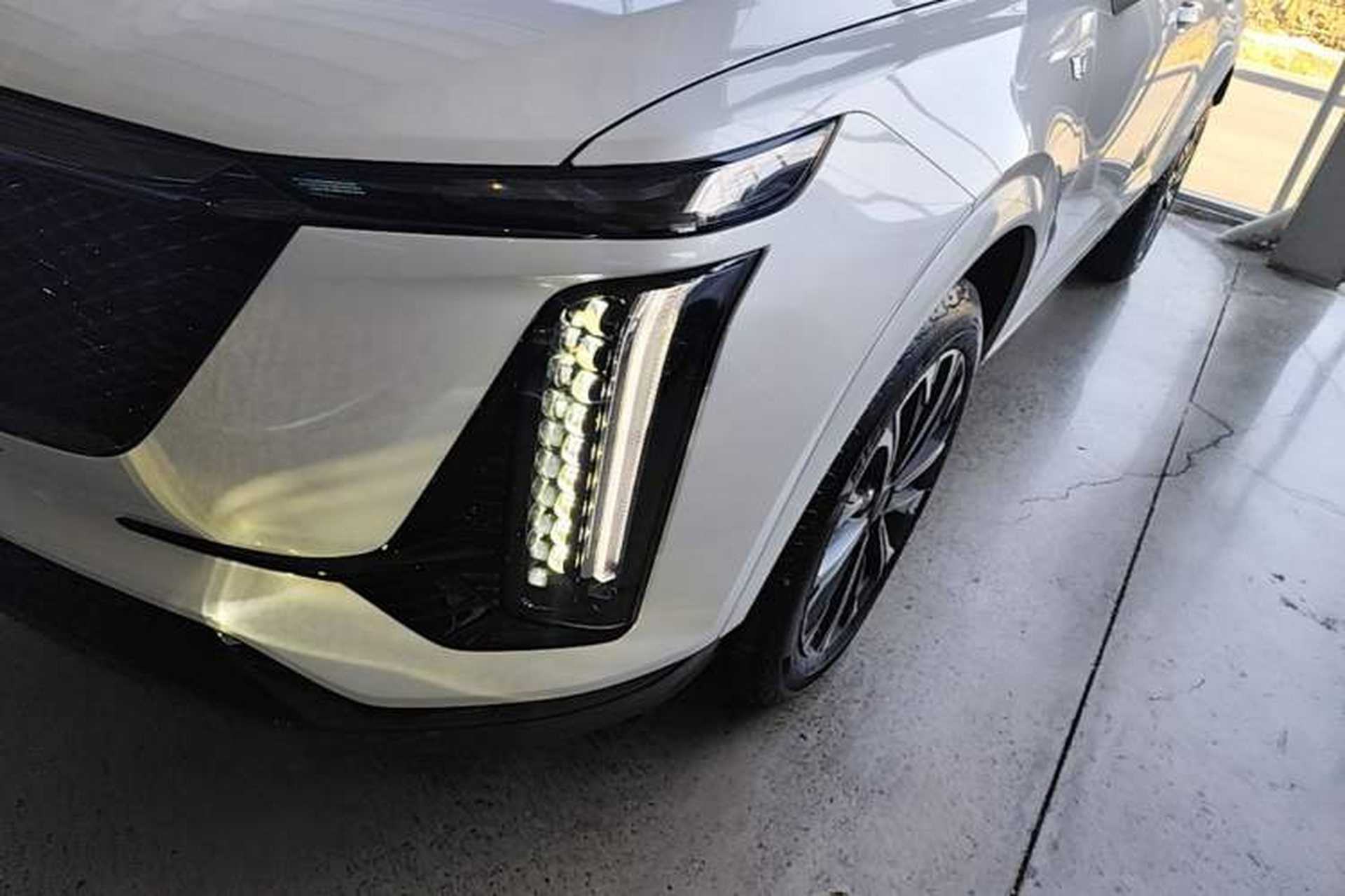 Used Cadillac XT5 2025 2.0T Luxury Version Left Front Headlight
