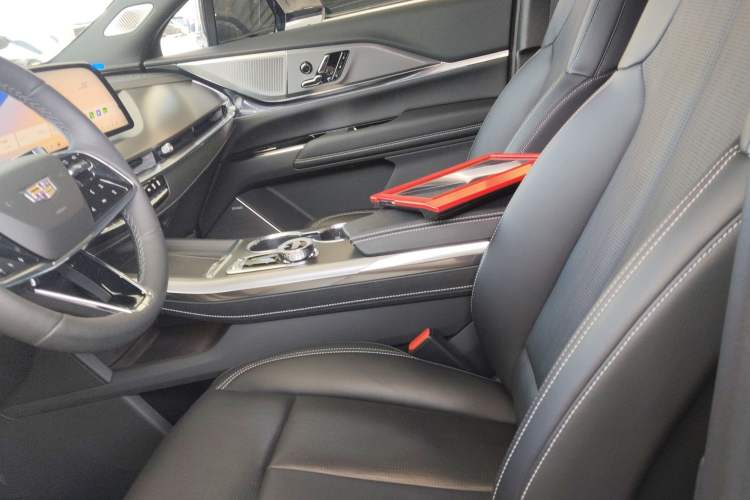 Used Cadillac XT5 2025 2.0T Prestige Version Left Front Seat