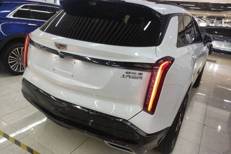 Used Cadillac XT5 2025 2.0T Platinum Edition Rear Right 45 Deg
