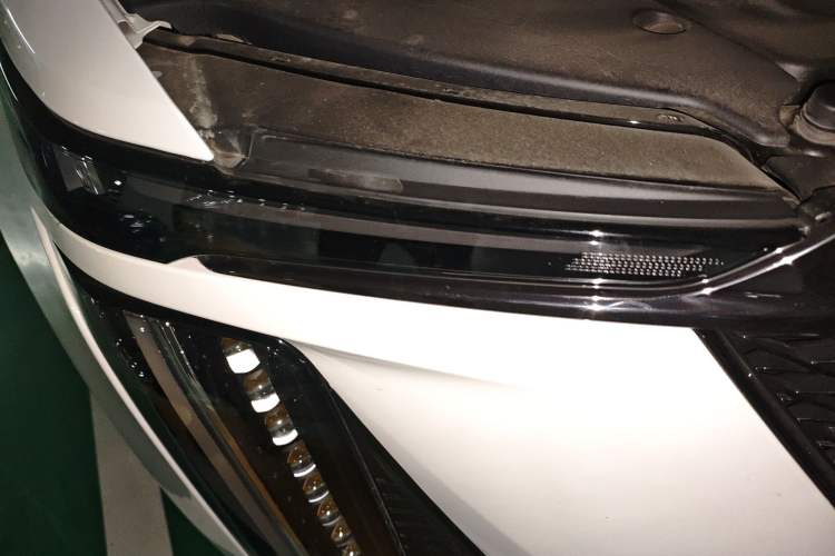 Used Cadillac XT5 2025 2.0T Prestige Version Right Front Headlight