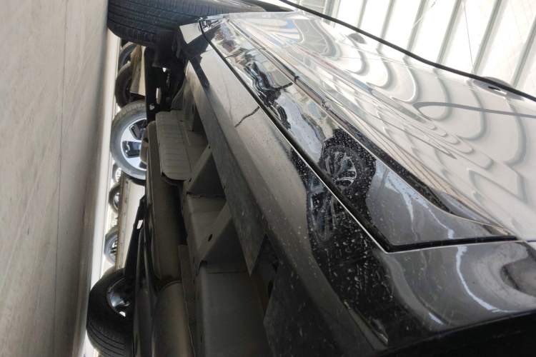 Used Cadillac XT5 2025 2.0T Prestige Version Right Side Sill