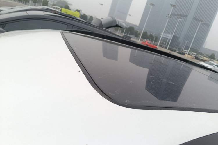 Used Cadillac XT5 2025 2.0T Platinum Edition Roof