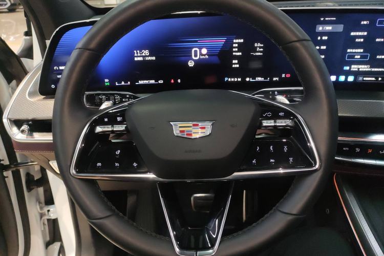 Used Cadillac XT5 2025 2.0T Platinum Edition Steering Wheel