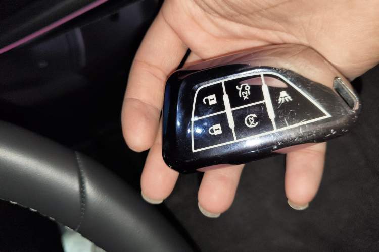Used Cadillac XT5 2025 Model 2.0T Metropolitan Edition Vehicle Key