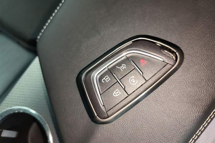 Used Cadillac XT5 2025 2.0T Luxury Version Vehicle Key
