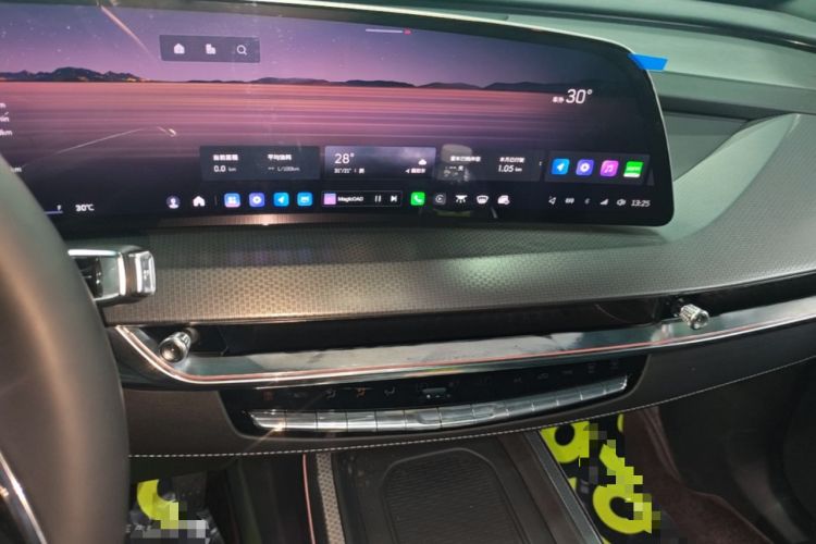 Used Cadillac XT5 2026 Model 2.0T Metropolitan Edition Audio And AC Panel