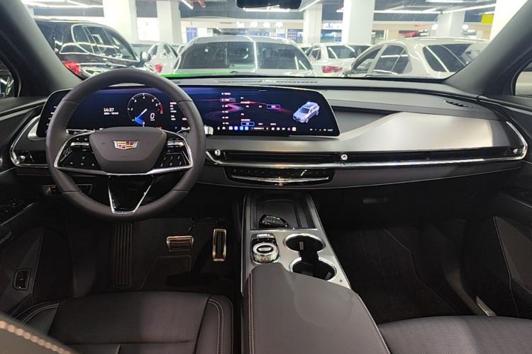 Used Cadillac XT5 2026 Model 2.0T Luxury Edition Center Console