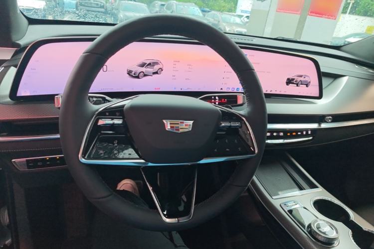 Used Cadillac XT5 2026 Model 2.0T Prestige Edition Center Console