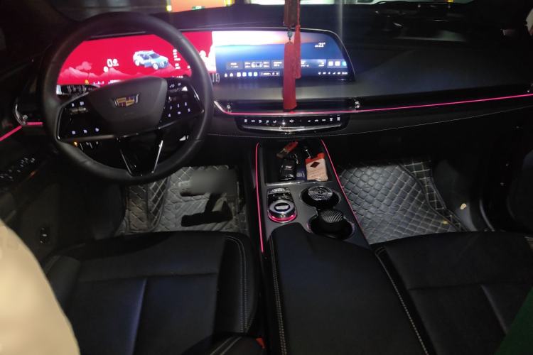 Used Cadillac XT5 2026 Model 2.0T Metropolitan Edition Center Console