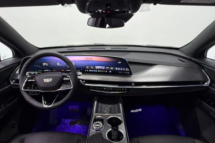 Used Cadillac XT5 2026 Model 2.0T Prestige Edition Center Console