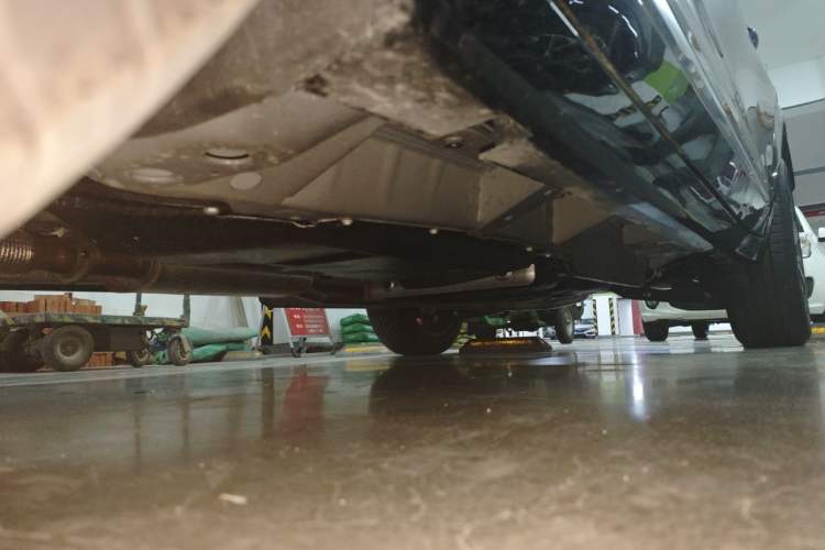 Used Cadillac XT5 2026 Model 2.0T Metropolitan Edition Chassis Front Left