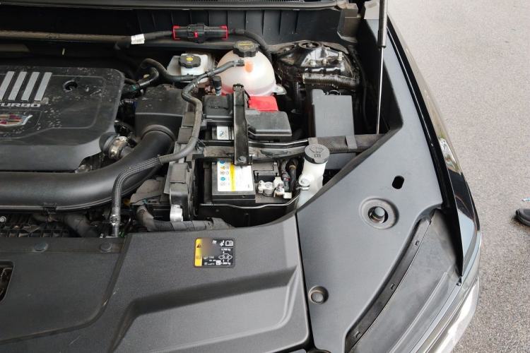 Used Cadillac XT5 2026 Model 2.0T Luxury Edition Engine Bay Left