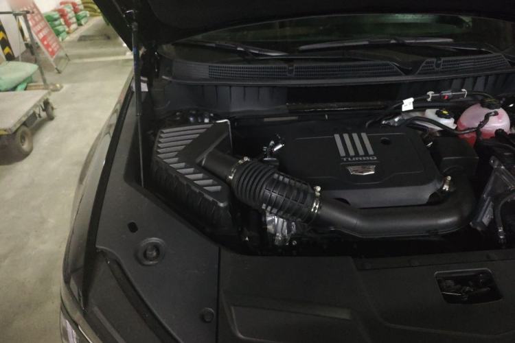 Used Cadillac XT5 2026 Model 2.0T Metropolitan Edition Engine Bay Right