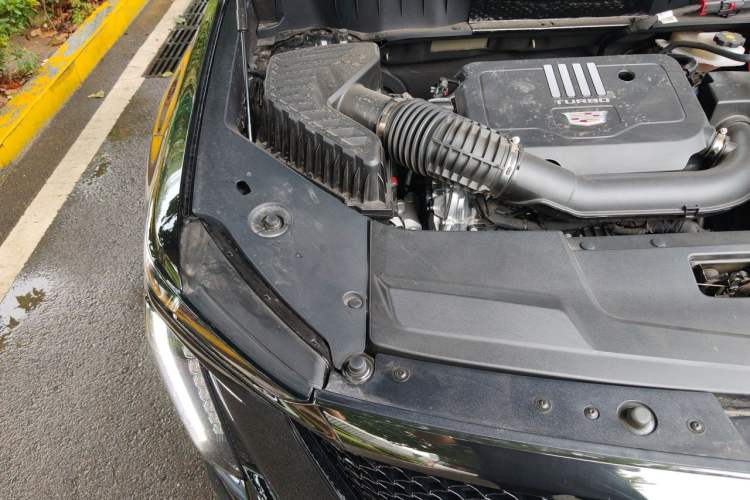 Used Cadillac XT5 2026 Model 2.0T Luxury Edition Engine Bay Right