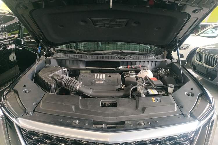 Used Cadillac XT5 2026 Model 2.0T Metropolitan Edition Engine Bay