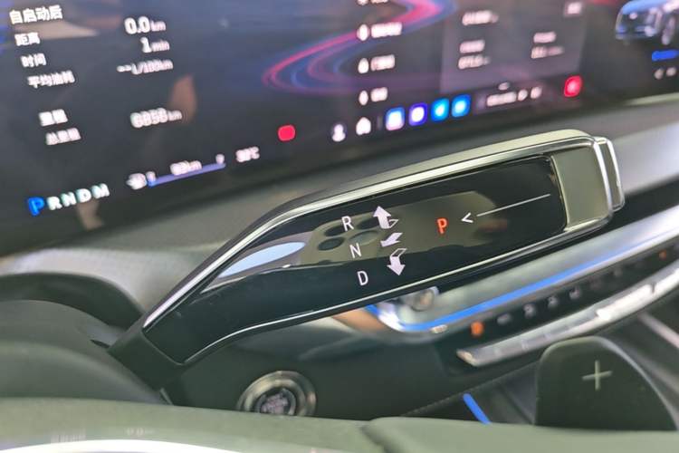 Used Cadillac XT5 2026 Model 2.0T Metropolitan Edition Gear Lever