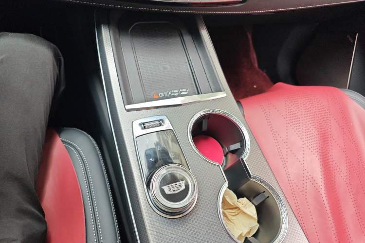Used Cadillac XT5 2026 Model 2.0T Prestige Edition Gear Lever