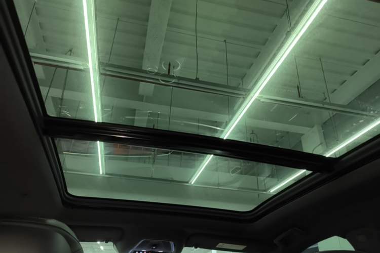Used Cadillac XT5 2026 Model 2.0T Luxury Edition Headliner
