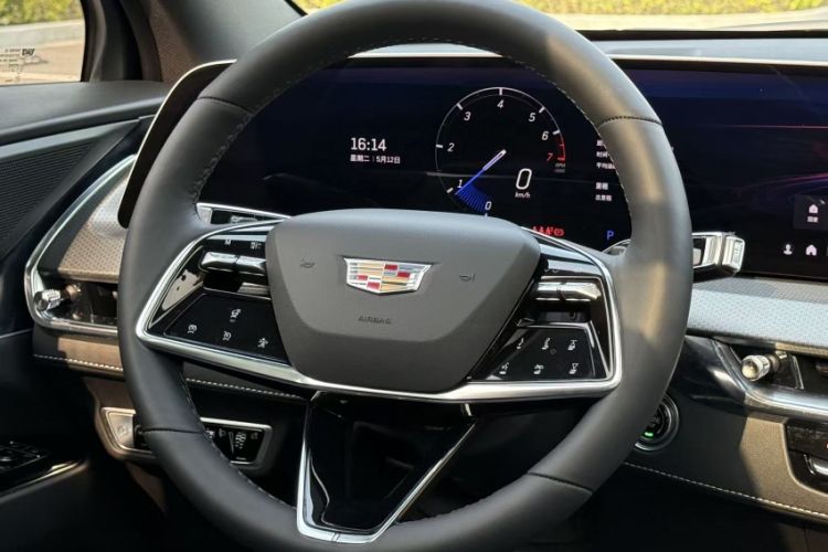Used Cadillac XT5 2026 Model 2.0T Luxury Edition Interior 5
