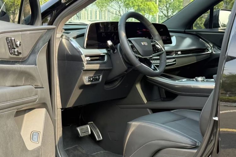 Used Cadillac XT5 2026 Model 2.0T Luxury Edition Interior 7