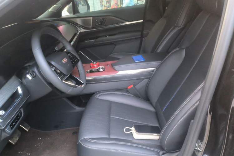 Used Cadillac XT5 2026 Model 2.0T Prestige Edition Left Front Seat