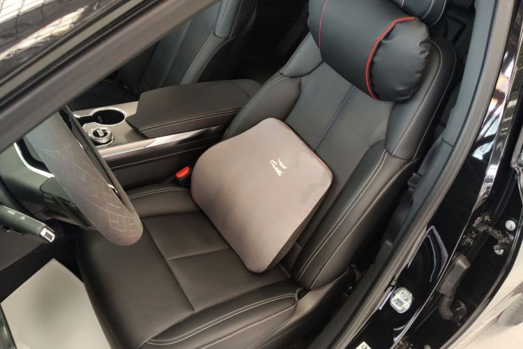 Used Cadillac XT5 2026 Model 2.0T Metropolitan Edition Left Front Seat