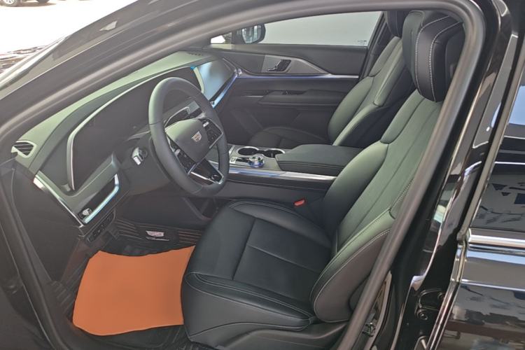 Used Cadillac XT5 2026 Model 2.0T Metropolitan Edition Left Front Seat