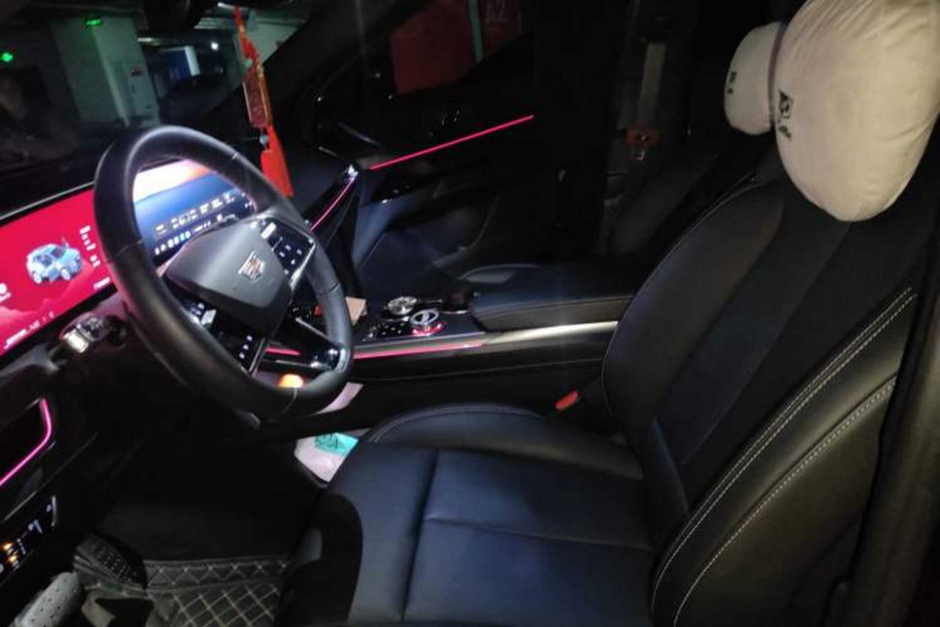 Used Cadillac XT5 2026 Model 2.0T Metropolitan Edition Left Front Seat