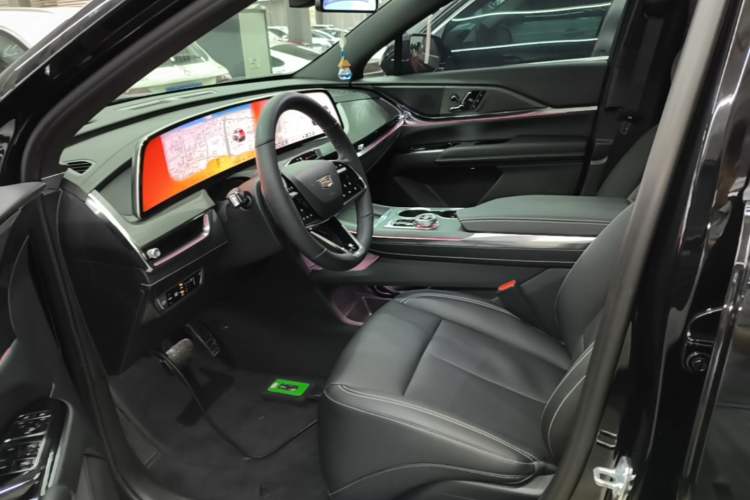 Used Cadillac XT5 2026 Model 2.0T Luxury Edition Left Front Seat