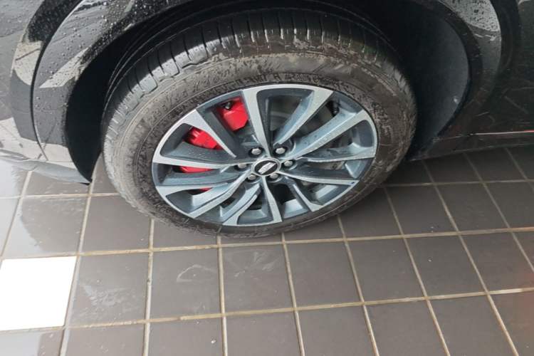 Used Cadillac XT5 2026 Model 2.0T Prestige Edition Left Front Wheel Hub