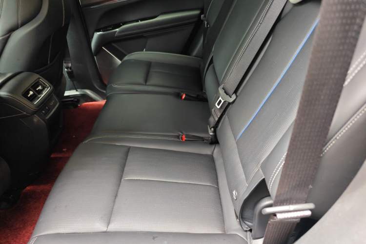 Used Cadillac XT5 2026 Model 2.0T Prestige Edition Left Rear Seat