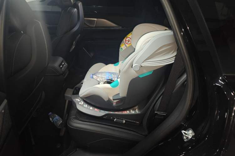 Used Cadillac XT5 2026 Model 2.0T Prestige Edition Left Rear Seat