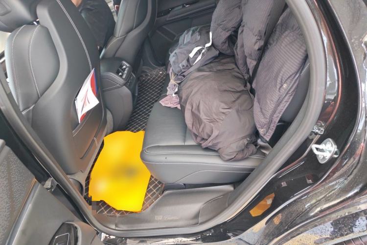 Used Cadillac XT5 2026 Model 2.0T Luxury Edition Left Rear Seat