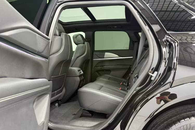 Used Cadillac XT5 2026 Model 2.0T Prestige Edition Left Rear Seat
