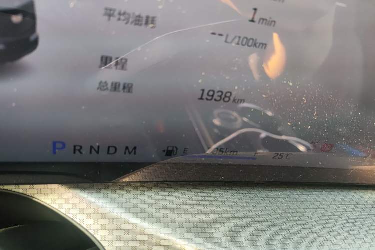 Used Cadillac XT5 2026 Model 2.0T Prestige Edition Odometer Close Up