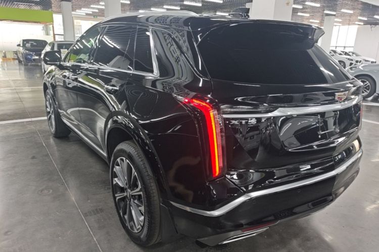 Used Cadillac XT5 2026 Model 2.0T Metropolitan Edition Rear Left 45 Deg