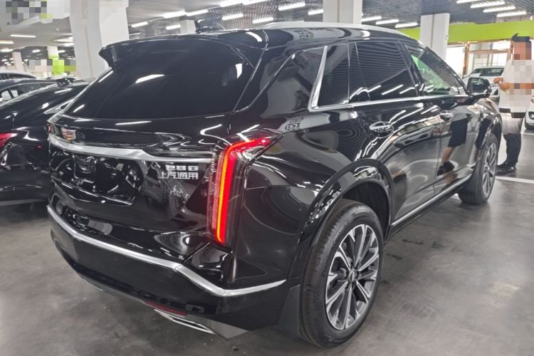 Used Cadillac XT5 2026 Model 2.0T Metropolitan Edition Rear Right 45 Deg