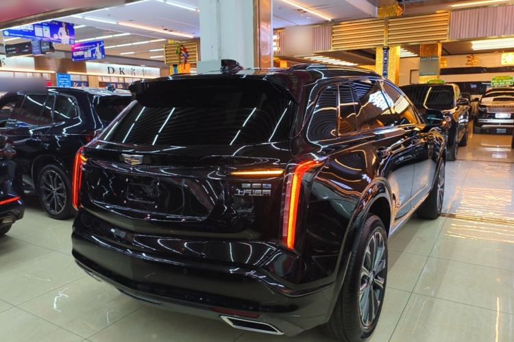 Used Cadillac XT5 2026 Model 2.0T Luxury Edition Rear Right 45 Deg