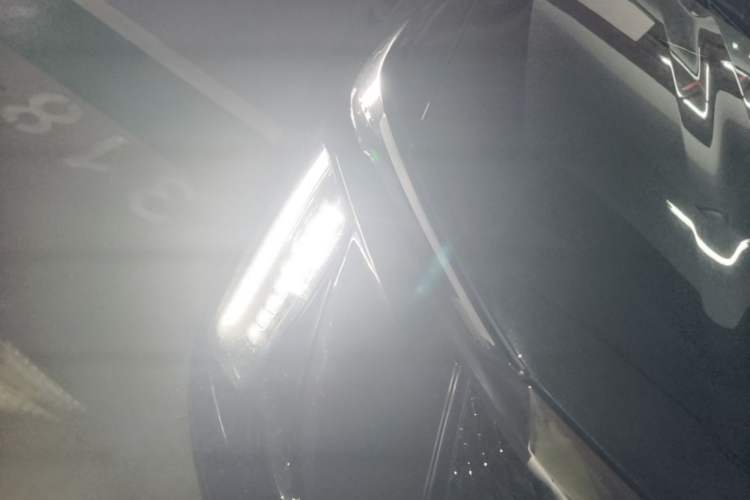 Used Cadillac XT5 2026 Model 2.0T Luxury Edition Right Front Headlight