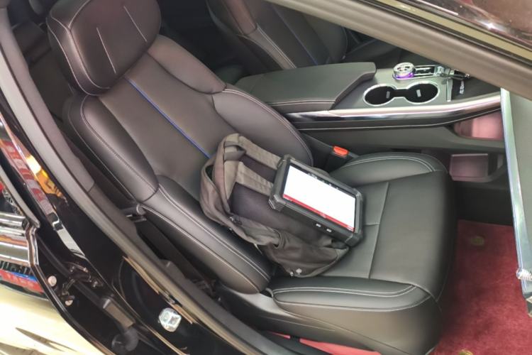 Used Cadillac XT5 2026 Model 2.0T Luxury Edition Right Front Seat