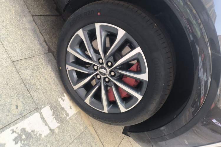 Used Cadillac XT5 2026 Model 2.0T Prestige Edition Right Front Wheel Hub