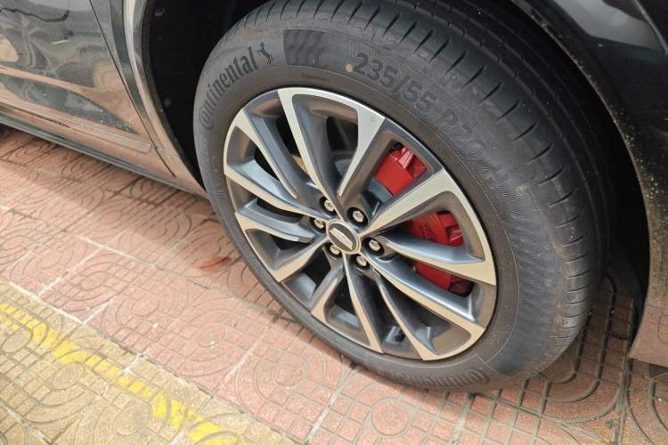 Used Cadillac XT5 2026 Model 2.0T Prestige Edition Right Front Wheel Hub