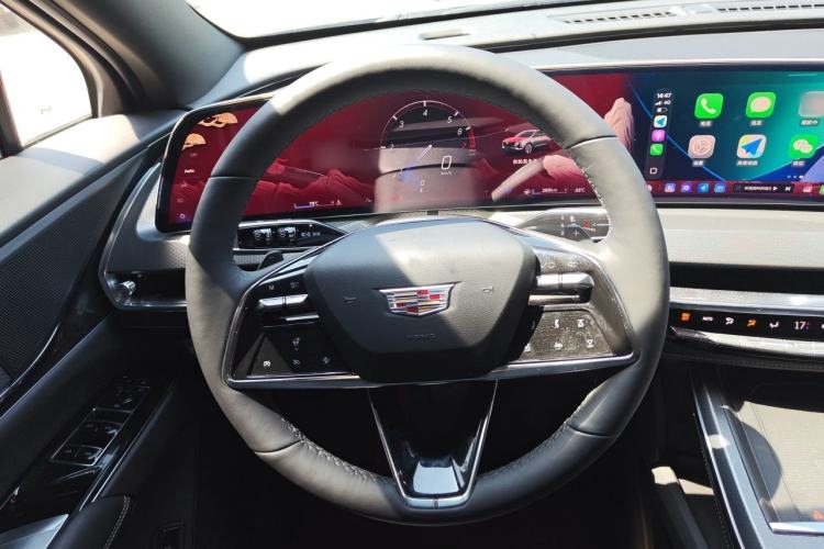 Used Cadillac XT5 2026 Model 2.0T Luxury Edition Steering Wheel