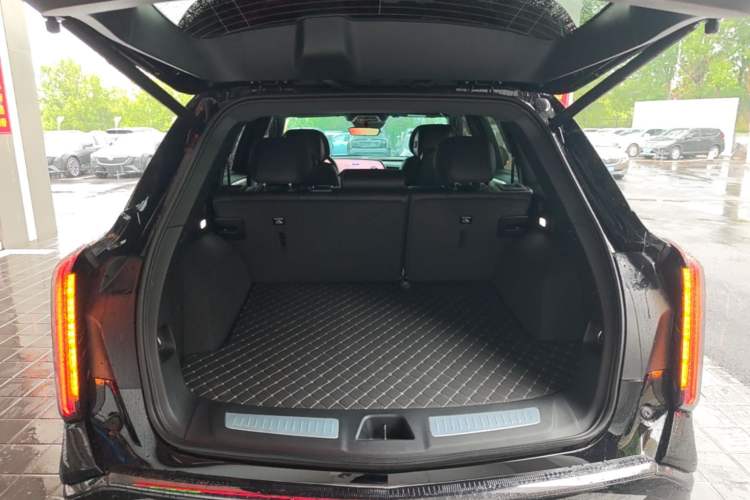 Used Cadillac XT5 2026 Model 2.0T Prestige Edition Trunk