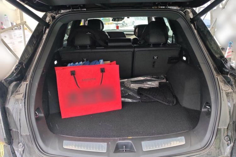 Used Cadillac XT5 2026 Model 2.0T Luxury Edition Trunk
