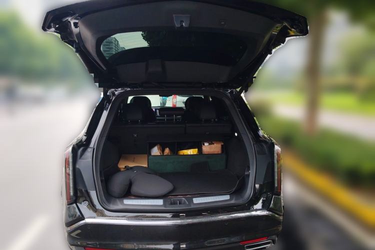Used Cadillac XT5 2026 Model 2.0T Luxury Edition Trunk