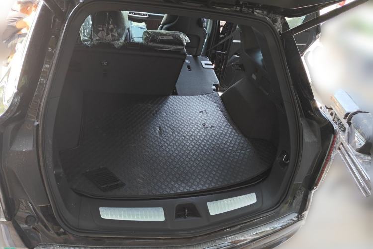 Used Cadillac XT5 2026 Model 2.0T Luxury Edition Trunk